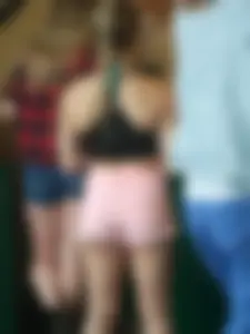 Stocky Chubby Girls in Shorts Restaurant Creepshots
