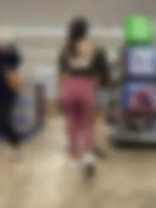 Slim latina shopping and squatting (oc)