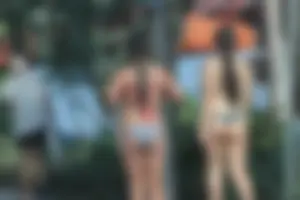 Another gallery of sexy Deerfield Beach girls in bikinis