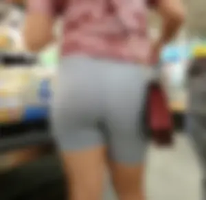 Latina Milf VTL in Spandex Shorts
