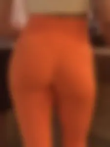 Orange leggings on fit tight catch, awsome