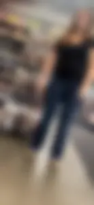 2 Milf booties @ 7/11
