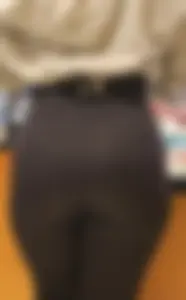 JUICY ass Latina in onepiece. (Pullup GIF)