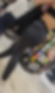 Grocery store hotties wearing tight leggings [Always OC]