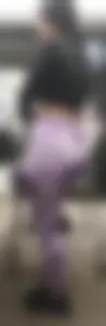 Latina milf with a great body, showing her big ass in pink leggings [OC]