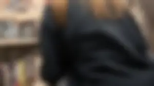 Cute Ass in Tight Jeans Bending Over (OC)
