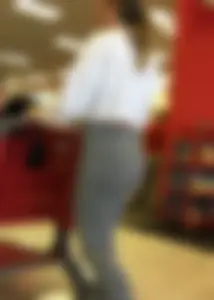 Sexy lady shopping at Target with a big ass in grey leggings