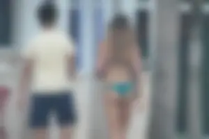 Candid Florida beach and bikini girls