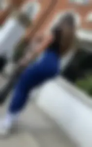 Perfect shape ass on fine gym chick