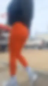 Slim latina perfect body in orange leggings [oc]
