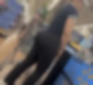 Bubble butt in leggings