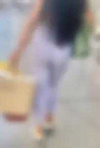 Amazing girl in purple leggings