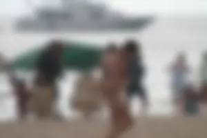 Florida beach and bikini girls