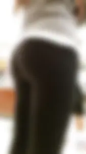 Candid girls in leggings and tights