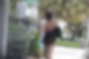 Deerfield Beach girls in bikinis