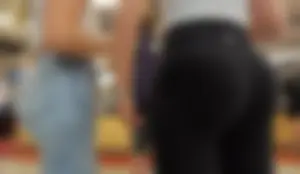 NOT OC. Gorgeous college blonde in lunchline. (black leggings)