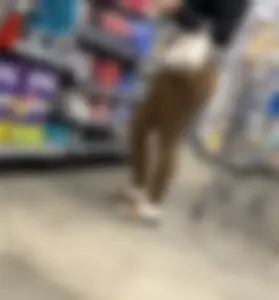 Latina Mom BBL (Brown Leggings)