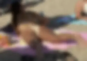 Beach impressions with cameltoes
