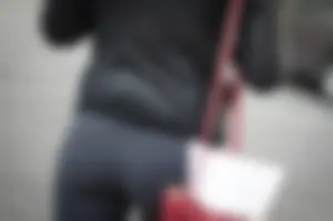 Cutie in tight grey leggings