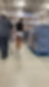 Latina booty sits nicely in shorts