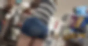 Nice Bubble Booty pawg milf in jean shorts
