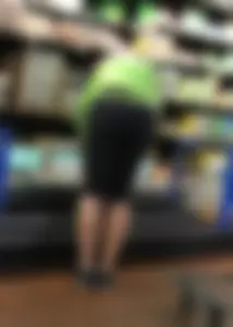 Milf with a nice ass in leggings shopping showing her vtl