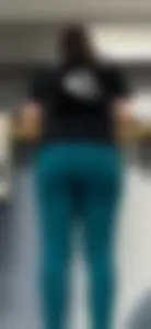 Latina waitress showing off!