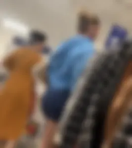 Thick blonde pawg in blue spandex shorts