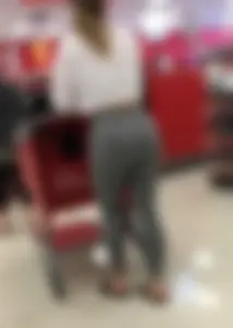 Sexy lady shopping at Target with a big ass in grey leggings