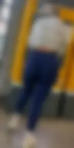 Breathtaking blonde German bimbo PAWG (BBL?) in navy leggings