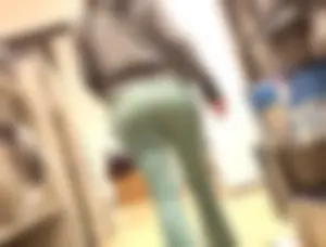 Latina ass 22