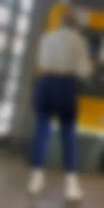 Breathtaking blonde German bimbo PAWG (BBL?) in navy leggings