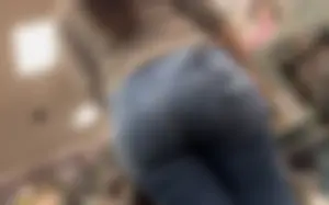 My greatest cap session yet (PAWG milf and her slim friend)
