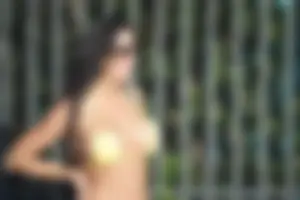 Candid Florida babes at Deerfield Beach in the winter