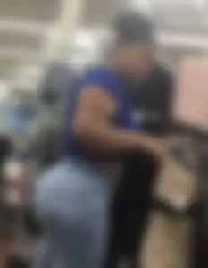 PHAT BOOTY LATINA MILF NUT BUSTER!