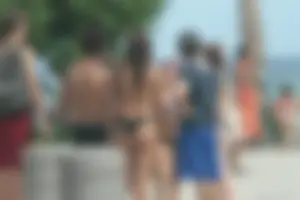 Florida beach and bikini girls