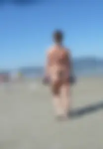 Thick bodied milf walking the beach in her black thong bikini praia especial