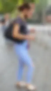 Awesome Candid Butt And Legs in Tight Blue Jeans on the Street, Sexy Masked Girl's Creepshot