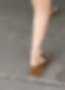 Fabulous feet, amazing ass. Long sexy legs