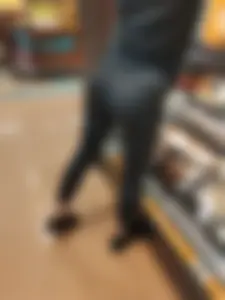 Sexy tiny ass babe