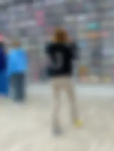 Tall, slim hottie shoe shopping in some sexy skin tight leggings