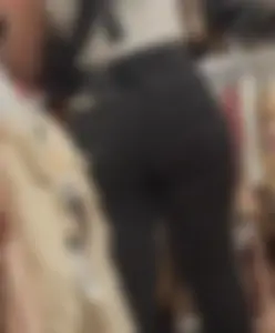 Thick Latina MILF shows off dumpy in black jeans