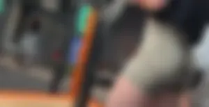Thick ass white girl tight short at gym (Not OC)