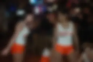 Candid sexy Hooters girls in their uniforms