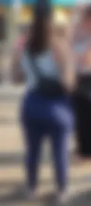 Big Ass on Pregnant Chick