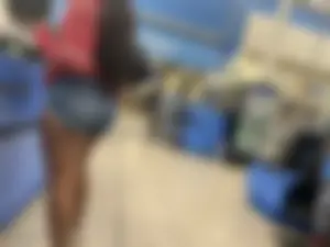 Pretty thick brown girl(oc)