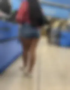 Pretty thick brown girl(oc)