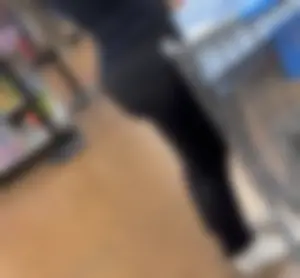 Bubble butt in leggings