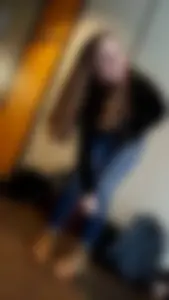 Cute Girl in Tight Jeans and Boots Home Creepshots