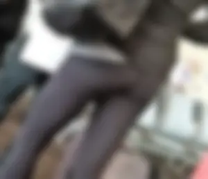 Candid girls in leggings and tights